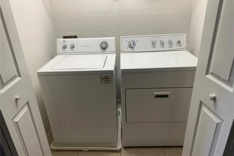 Townhouse in Orlando, Florida 3 bedrooms, 149.39 sq.m. № 1901366 - photo 11