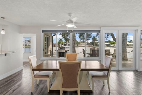 Villa ou maison à vendre à Saint Petersburg, Floride: 3 chambres, 213.49 m2 № 2348200 - photo 24