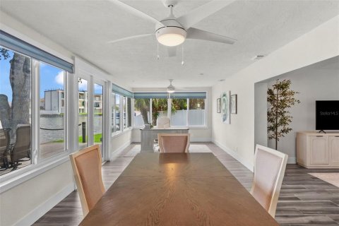 Villa ou maison à vendre à Saint Petersburg, Floride: 3 chambres, 213.49 m2 № 2348200 - photo 23