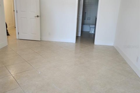 Condo in South Pasadena, Florida, 1 bedroom № 2122308 - photo 7