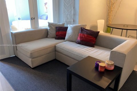 Copropriété à louer à Miami Beach, Floride: 1 chambre, 48.59 m2 № 1990160 - photo 5