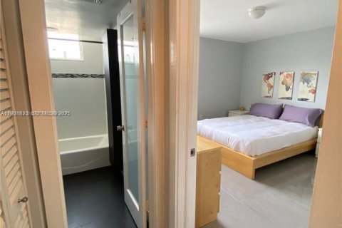 Copropriété à louer à Miami Beach, Floride: 1 chambre, 48.59 m2 № 1990160 - photo 8