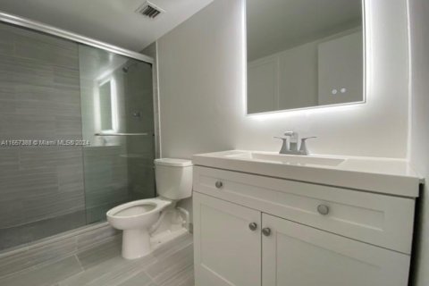 Купить кондоминиум в Норт-Майами, Флорида 2 спальни, 83.61м2, № 1958453 - фото 9