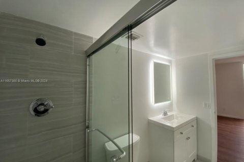 Купить кондоминиум в Норт-Майами, Флорида 2 спальни, 83.61м2, № 1958453 - фото 11