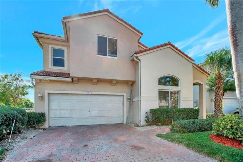 Villa ou maison à vendre à Pembroke Pines, Floride: 4 chambres, 194.35 m2 № 1746050 - photo 2