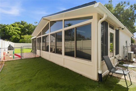 House in Orlando, Florida 3 bedrooms, 187.01 sq.m. № 2259461 - photo 28