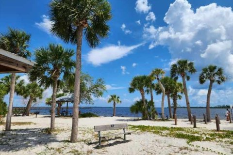 Terreno en venta en Port Charlotte, Florida № 1564515 - foto 7