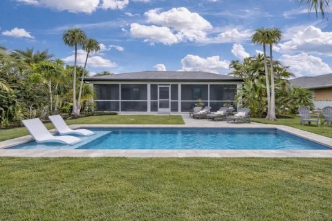 House in Port Charlotte, Florida 2 bedrooms, 98.29 sq.m. № 2137721 - photo 7