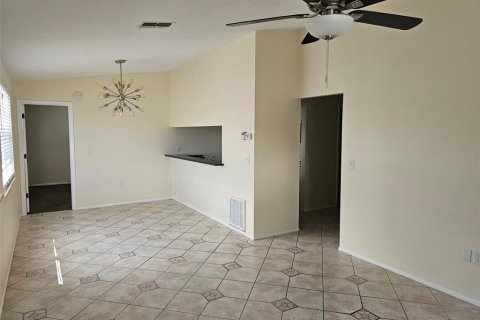 Condo in Bradenton, Florida, 2 bedrooms  № 1286418 - photo 8