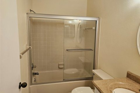 Condo in Bradenton, Florida, 2 bedrooms  № 1286418 - photo 18