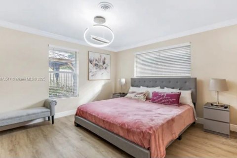 House in Fort Lauderdale, Florida 4 bedrooms, 210.14 sq.m. № 2013400 - photo 18