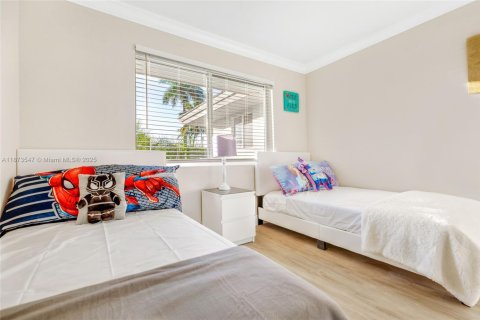 House in Fort Lauderdale, Florida 4 bedrooms, 210.14 sq.m. № 2013400 - photo 26