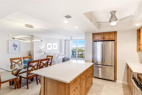 Condo in Sarasota, Florida, 2 bedrooms  № 1691063 - photo 13