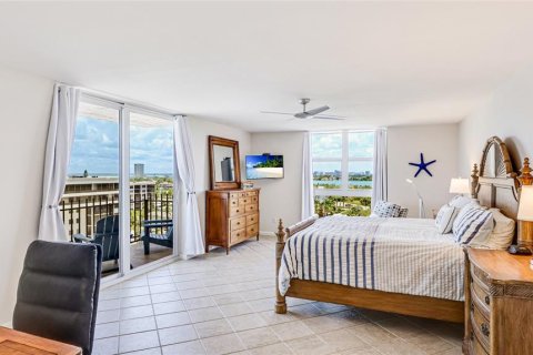 Condo in Sarasota, Florida, 2 bedrooms  № 1691063 - photo 16