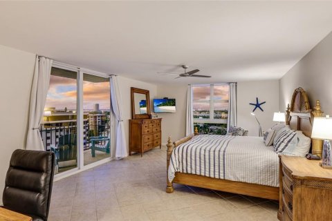 Condo in Sarasota, Florida, 2 bedrooms  № 1691063 - photo 17