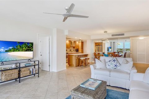 Condo in Sarasota, Florida, 2 bedrooms  № 1691063 - photo 11