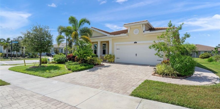 Villa ou maison à Sarasota, Floride 3 chambres, 180.6 m2 № 2167500