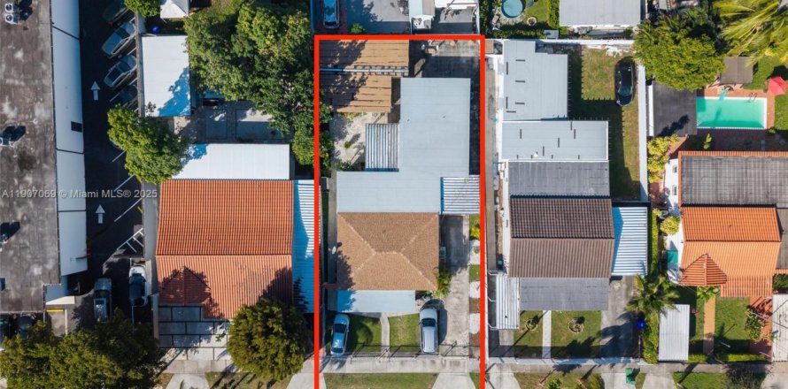 Casa en Miami, Florida 3 dormitorios, 203.83 m2 № 1969190