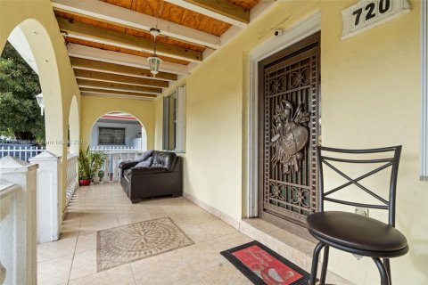 Casa en venta en Miami, Florida, 3 dormitorios, 203.83 m2 № 1969190 - foto 6