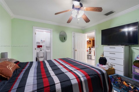 Casa en venta en Miami, Florida, 3 dormitorios, 203.83 m2 № 1969190 - foto 19