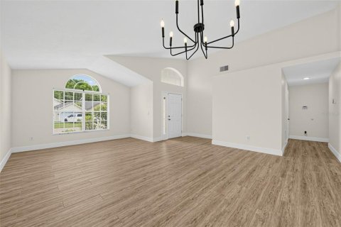 Villa ou maison à vendre à Oviedo, Floride: 3 chambres, 145.21 m2 № 2356589 - photo 6