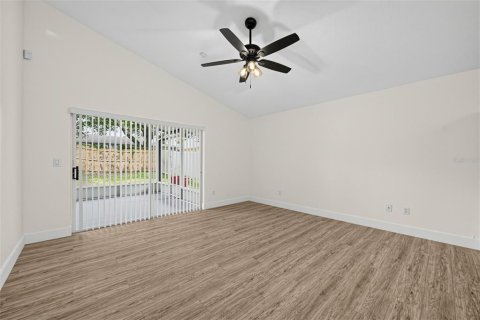 Villa ou maison à vendre à Oviedo, Floride: 3 chambres, 145.21 m2 № 2356589 - photo 12