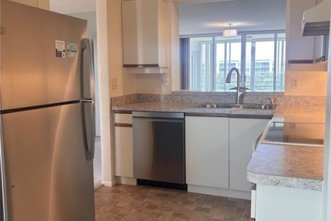 Condo in Bradenton, Florida, 2 bedrooms  № 2199074 - photo 13