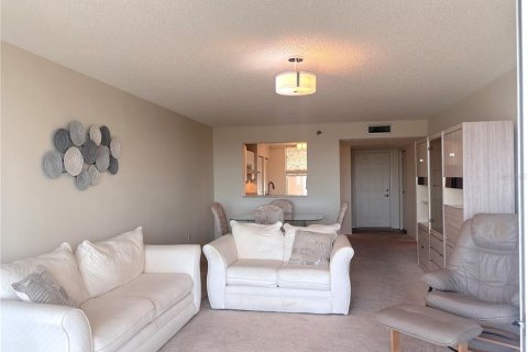 Condo in Bradenton, Florida, 2 bedrooms  № 2199074 - photo 10