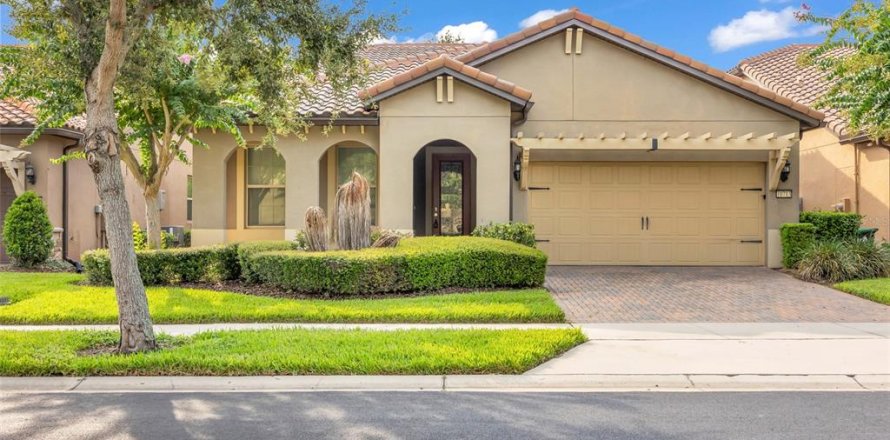 House in Orlando, Florida 3 bedrooms, 254.92 sq.m. № 2272772