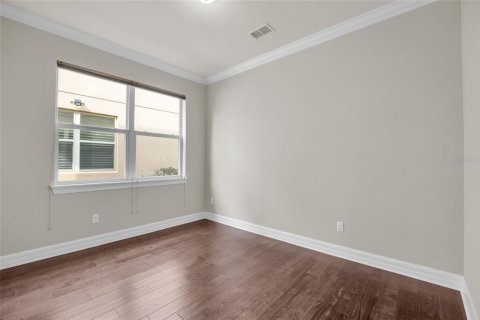 House in Orlando, Florida 3 bedrooms, 254.92 sq.m. № 2272772 - photo 17