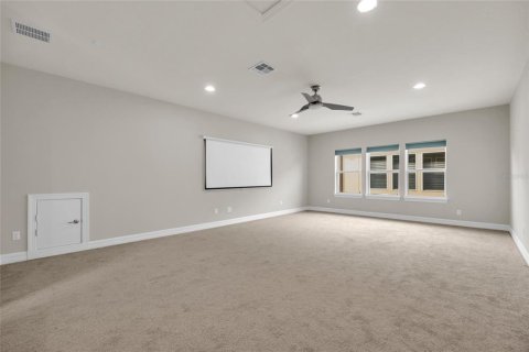 House in Orlando, Florida 3 bedrooms, 254.92 sq.m. № 2272772 - photo 29