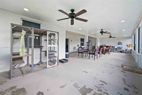 Villa ou maison à vendre à Homestead, Floride: 4 chambres, 224.08 m2 № 1954047 - photo 21
