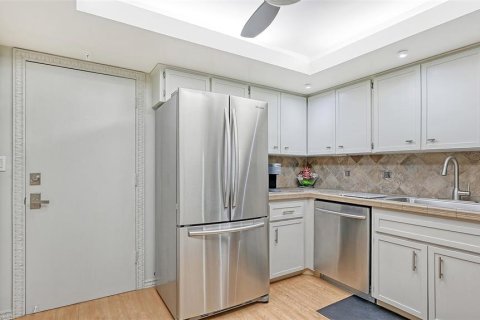 Copropriété à vendre à Longboat Key, Floride: 2 chambres, 114.73 m2 № 1517933 - photo 9