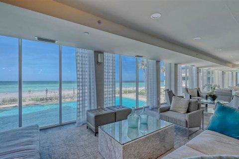Copropriété à vendre à Longboat Key, Floride: 2 chambres, 114.73 m2 № 1517933 - photo 17