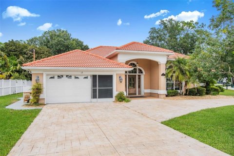 Casa en venta en Palm Coast, Florida, 3 dormitorios, 179.67 m2 № 1900371 - foto 1