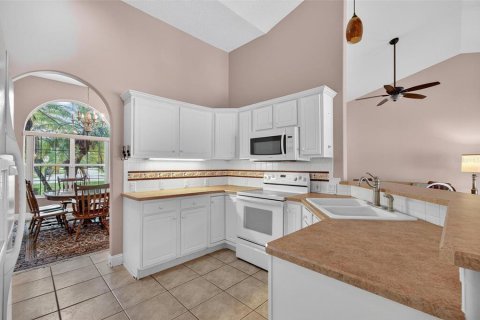 Casa en venta en Palm Coast, Florida, 3 dormitorios, 179.67 m2 № 1900371 - foto 12
