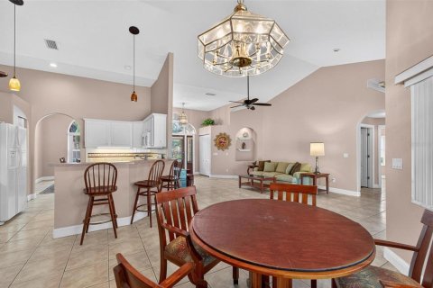 Casa en venta en Palm Coast, Florida, 3 dormitorios, 179.67 m2 № 1900371 - foto 10