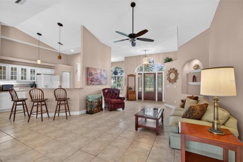 Casa en venta en Palm Coast, Florida, 3 dormitorios, 179.67 m2 № 1900371 - foto 6