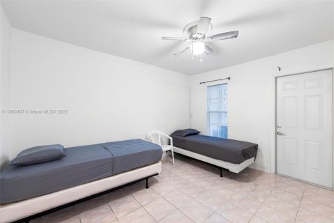 Villa ou maison à vendre à Hallandale Beach, Floride: 2 chambres, 211.82 m2 № 1966269 - photo 3