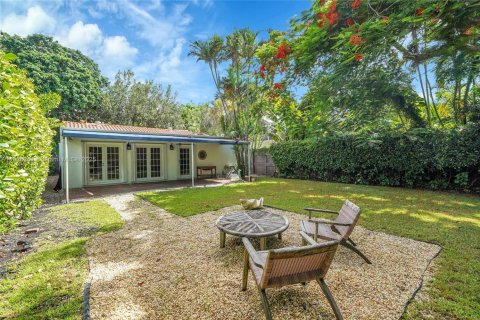 Casa en venta en Miami, Florida, 3 dormitorios, 155.33 m2 № 1964160 - foto 23