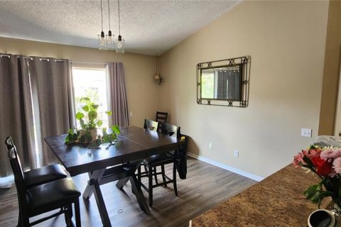 Villa ou maison à louer à Orlando, Floride: 3 chambres, 146.69 m2 № 2114223 - photo 8