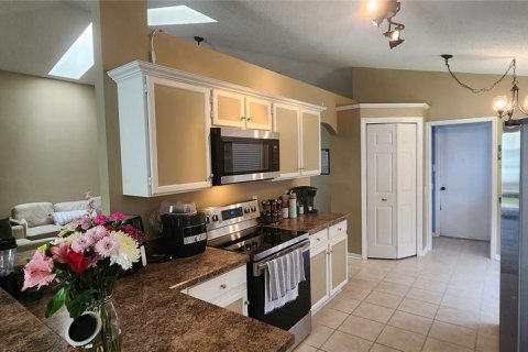 Villa ou maison à louer à Orlando, Floride: 3 chambres, 146.69 m2 № 2114223 - photo 12