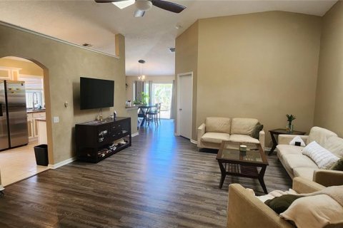 Villa ou maison à louer à Orlando, Floride: 3 chambres, 146.69 m2 № 2114223 - photo 6