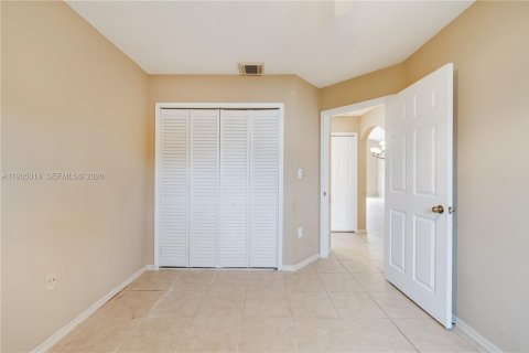 Casa en venta en Miami, Florida, 3 dormitorios, 135.08 m2 № 1993171 - foto 23