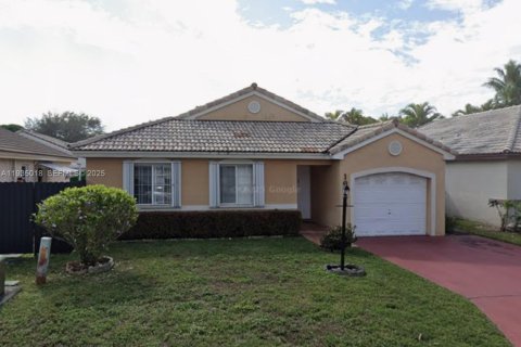 Casa en venta en Miami, Florida, 3 dormitorios, 135.08 m2 № 1993171 - foto 1