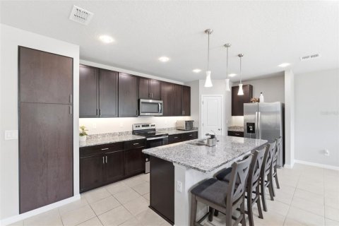 Villa ou maison à vendre à Zephyrhills, Floride: 4 chambres, 171.78 m2 № 2167207 - photo 12