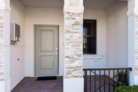 Townhouse in Homestead, Florida 4 bedrooms, 169.08 sq.m. № 1984073 - photo 3