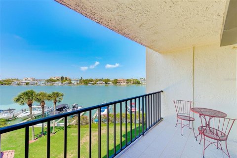 Condo in Clearwater, Florida, 2 bedrooms  № 1205344 - photo 5