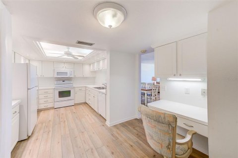 Condo in Clearwater, Florida, 2 bedrooms  № 1205344 - photo 21