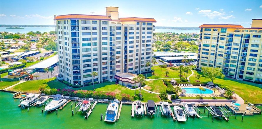Condo in Clearwater, Florida, 2 bedrooms  № 1205344